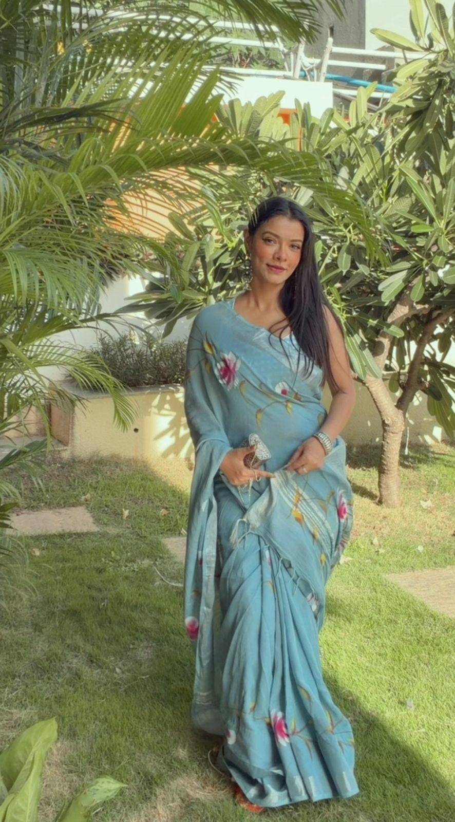 Hand Brush Print Saree with Zari Border -Light Blue